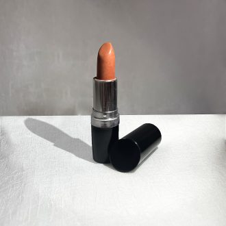 رژلب هلویی