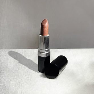 رژ لب قهوای روشن